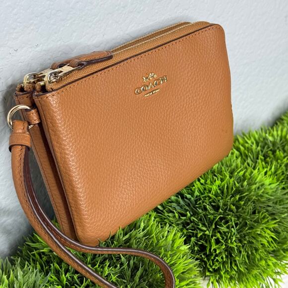 Coach Double Corner Zip Wristlet In Polished Pebble Leather - Picture 6 of 6